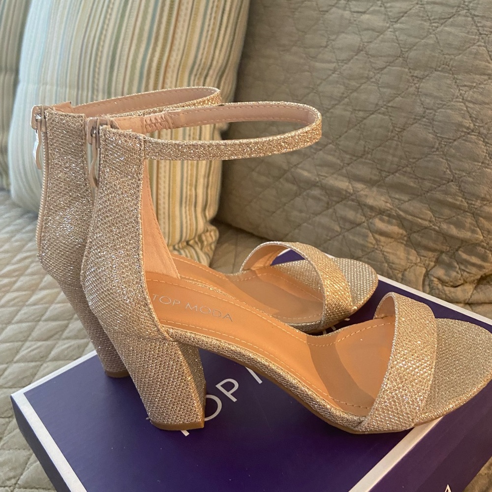 Gold shoes